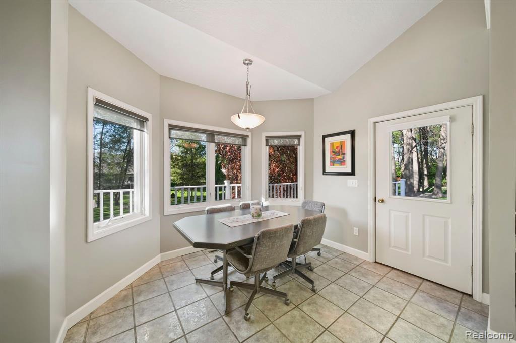 4852 INDIAN CREEK Drive, Jackson, MI 49201 — Photo 16
