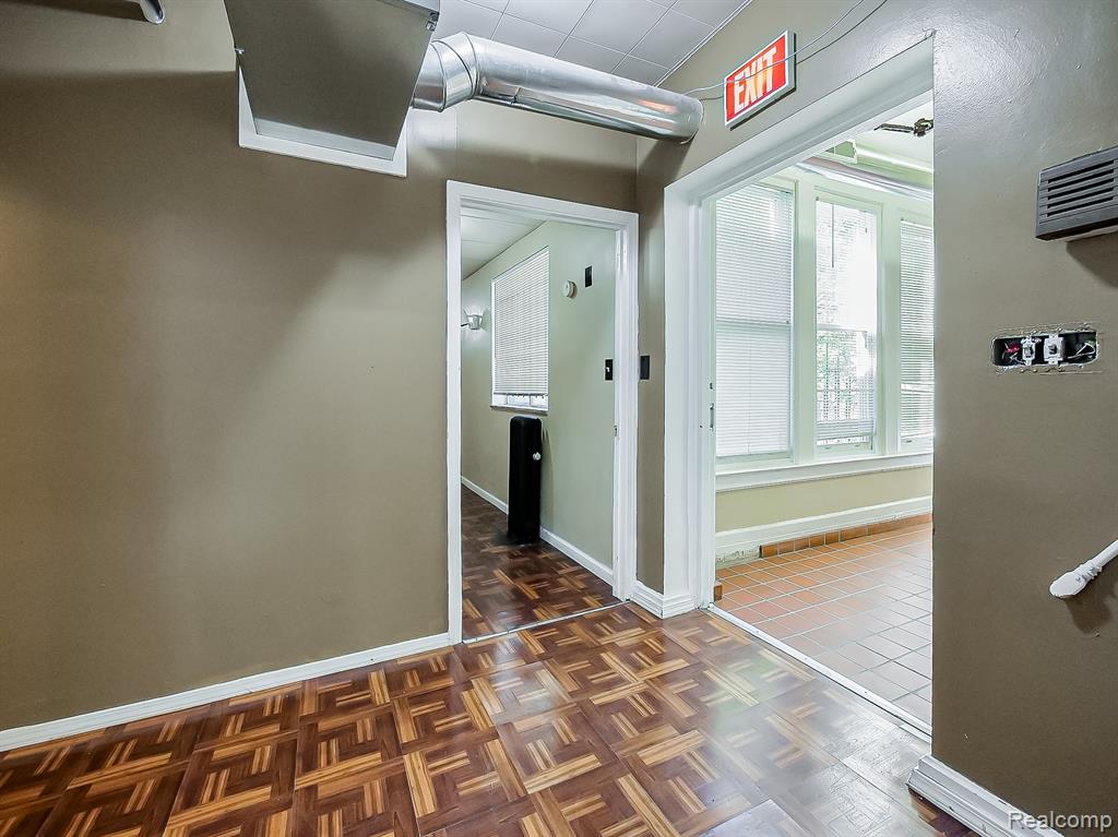 491 E GRAND Boulevard, Detroit, MI 48207 — Photo 12