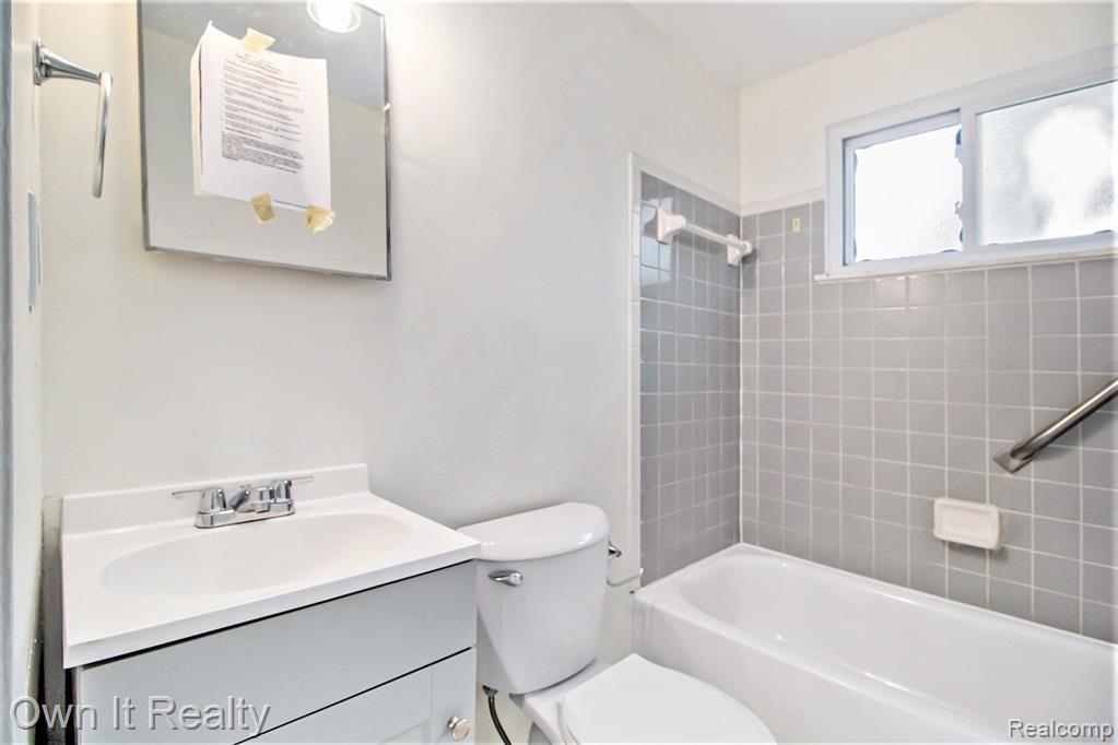 2188 HEMLOCK Drive, Ann Arbor, MI 48108 — Photo 17