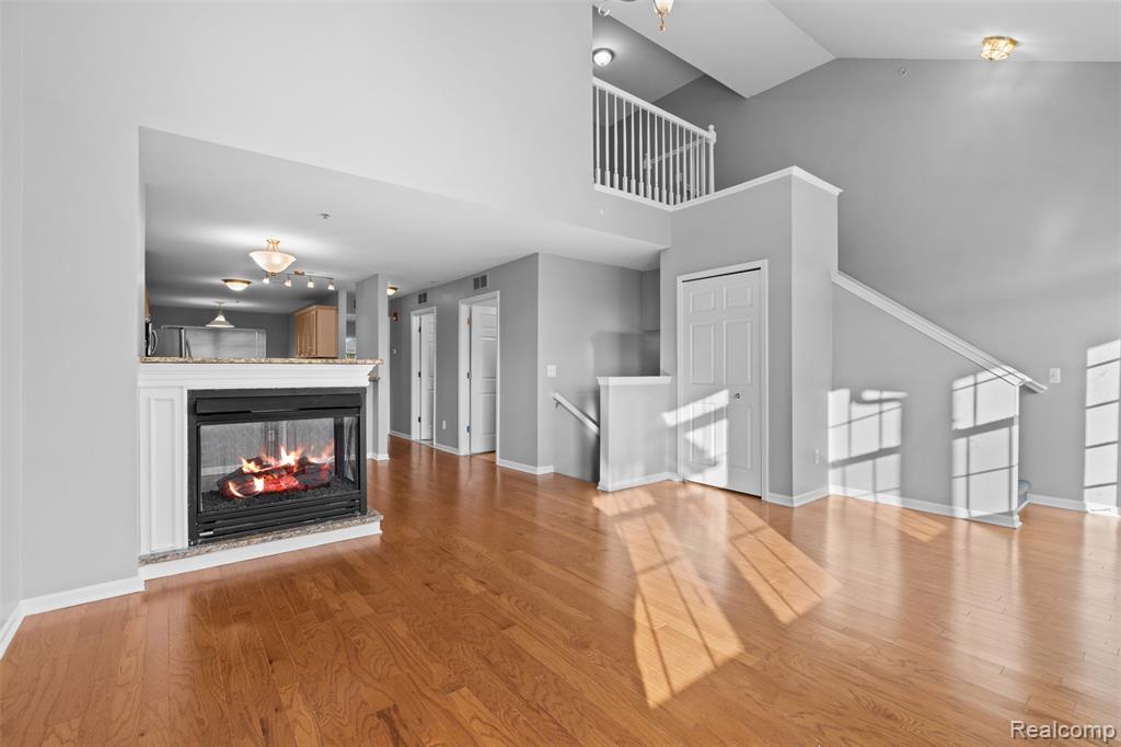 470 Old Pine Way, Walled Lake, MI 48390 — Photo 5