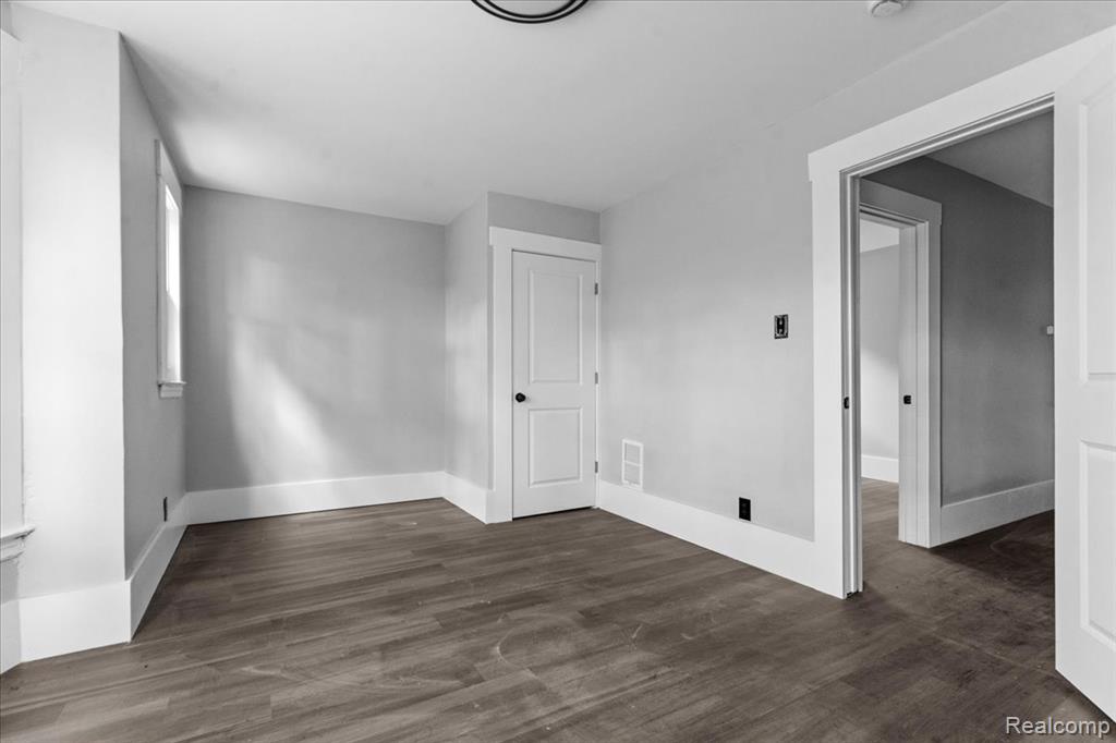 58 E Philadelphia Street E, Detroit, MI 48202 — Photo 15