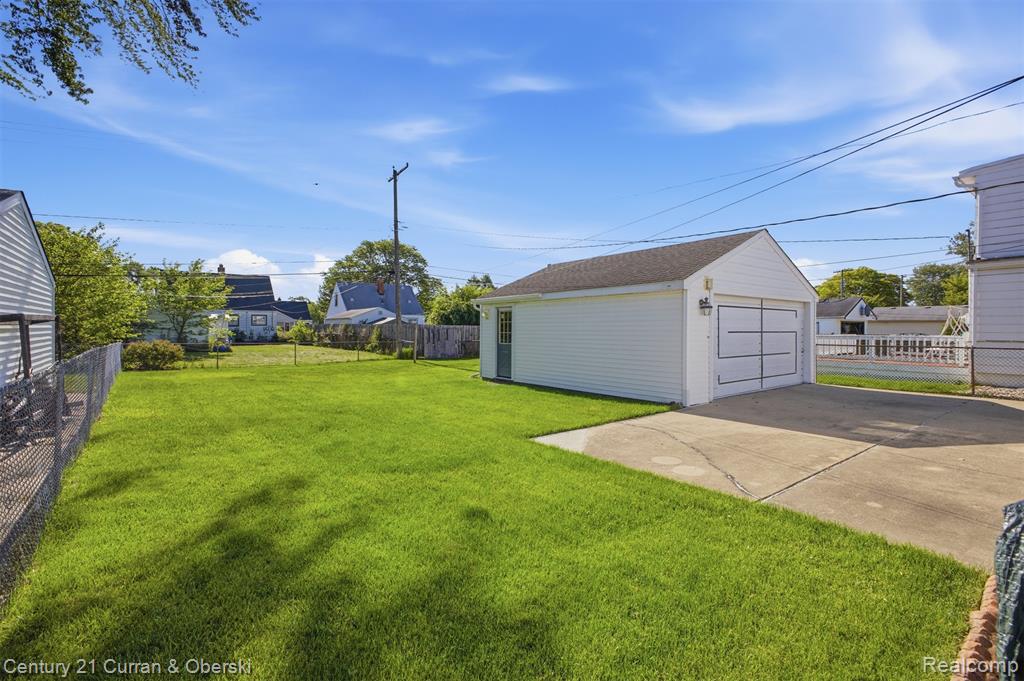 7042 Gilman Street, Garden City, MI — Photo 30