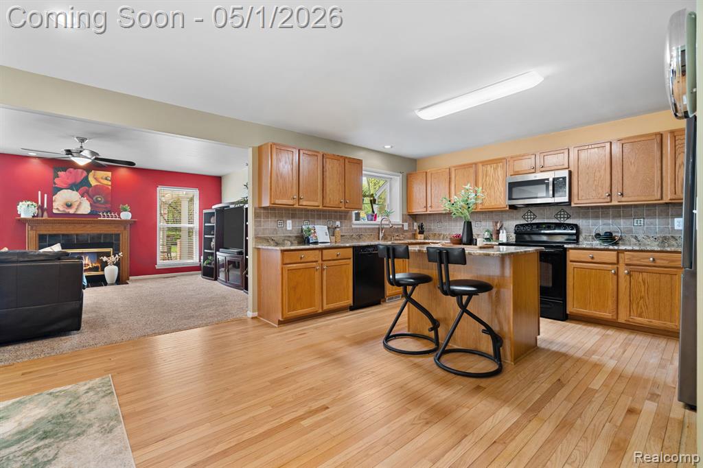 1861 Twin Sun Circle, Walled Lake, MI 48390 — Photo 47