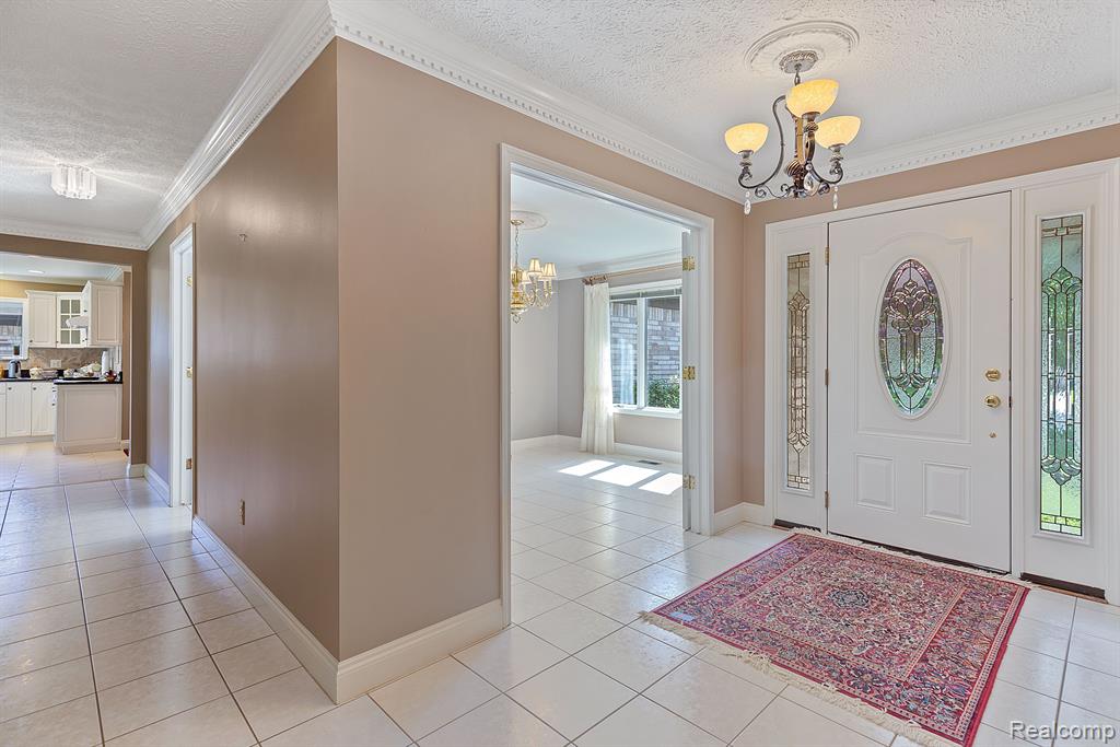 40608 MELODY Court, Clinton Twp, MI 48038 — Photo 3
