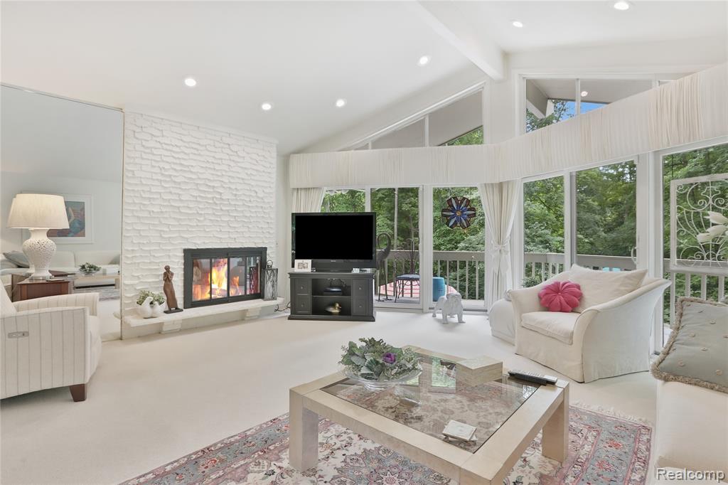 4070 Cross Road, White Lake, MI — Photo 9