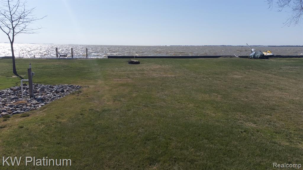 48218 Harbor Drive, Chesterfield, MI 48047 — Photo 7