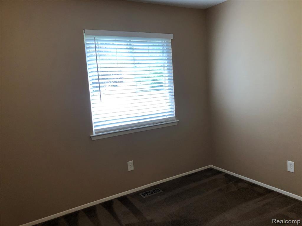 6900 ARDSLEY Drive, Canton, MI 48187 — Photo 10