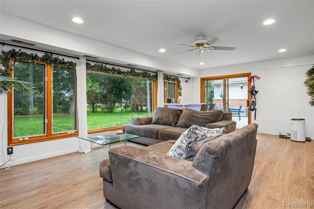 6085 Worlington Road, Bloomfield Hills, MI 48301 — Photo 27