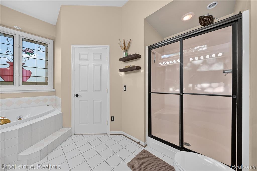 6730 Longhurst Drive, Clarkston, MI — Photo 14