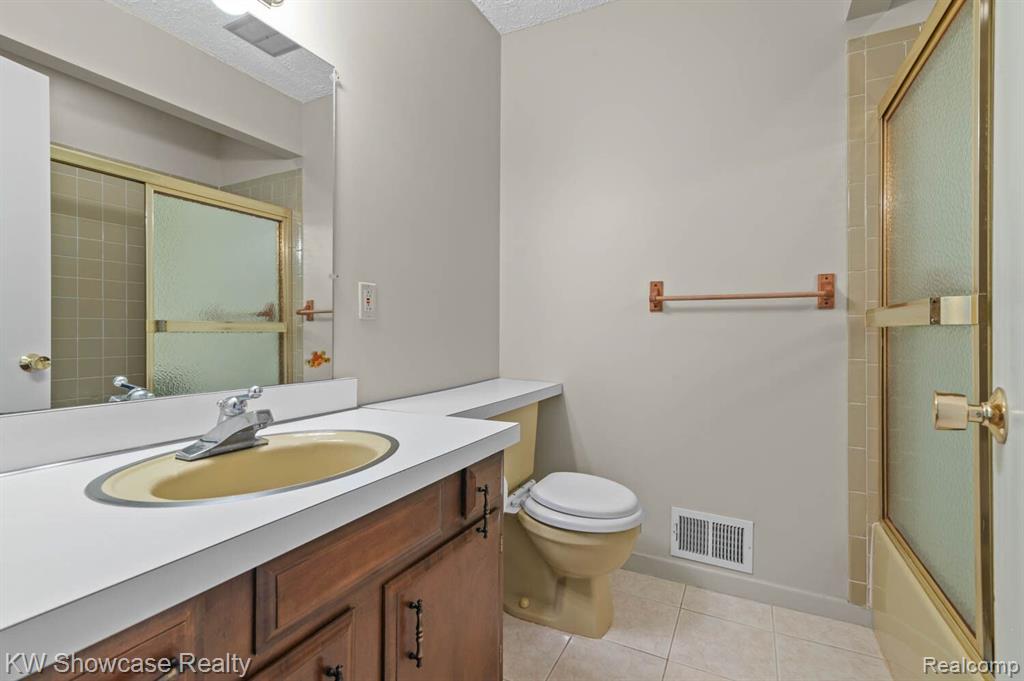 7675 VISGER Avenue, Waterford, MI 48329 — Photo 19