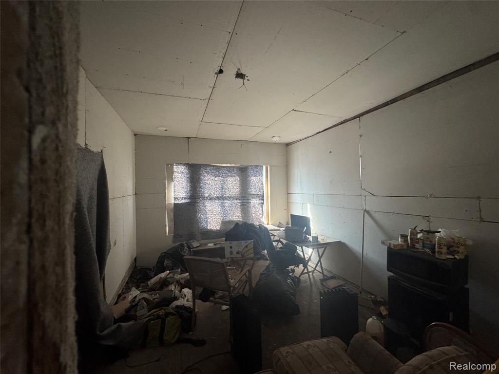 5865 Seneca Street, Detroit, MI 48213 — Photo 9