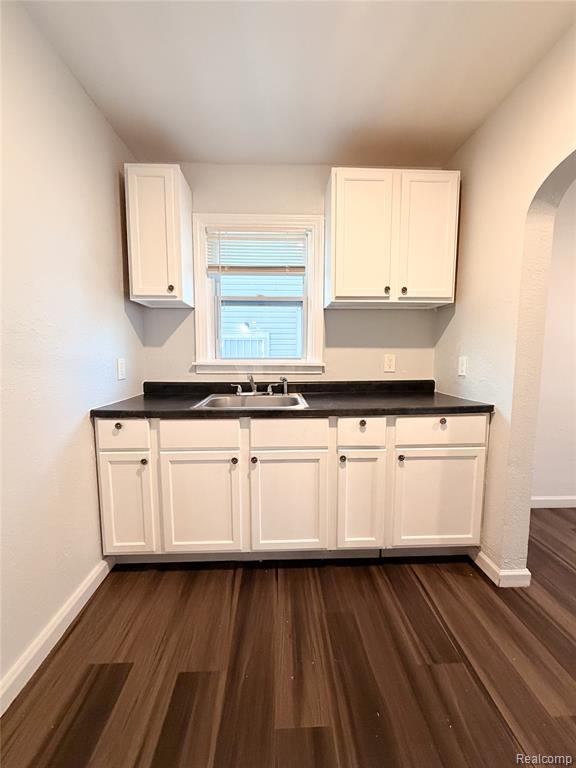 20091 Barlow Street, Detroit, MI 48205 — Photo 2