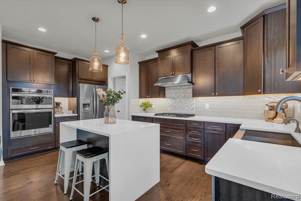 50763 Amberwood Court, Canton, MI 48188 — Photo 8