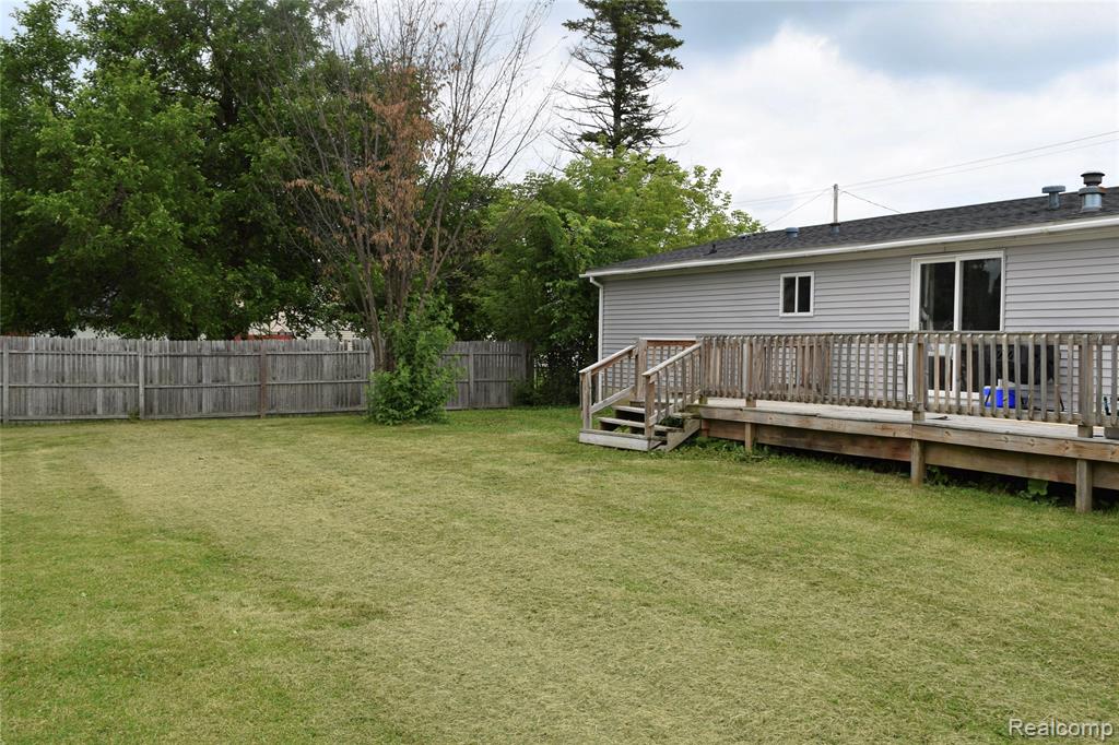2140 S Dye Road, Flint, MI 48532 — Photo 18