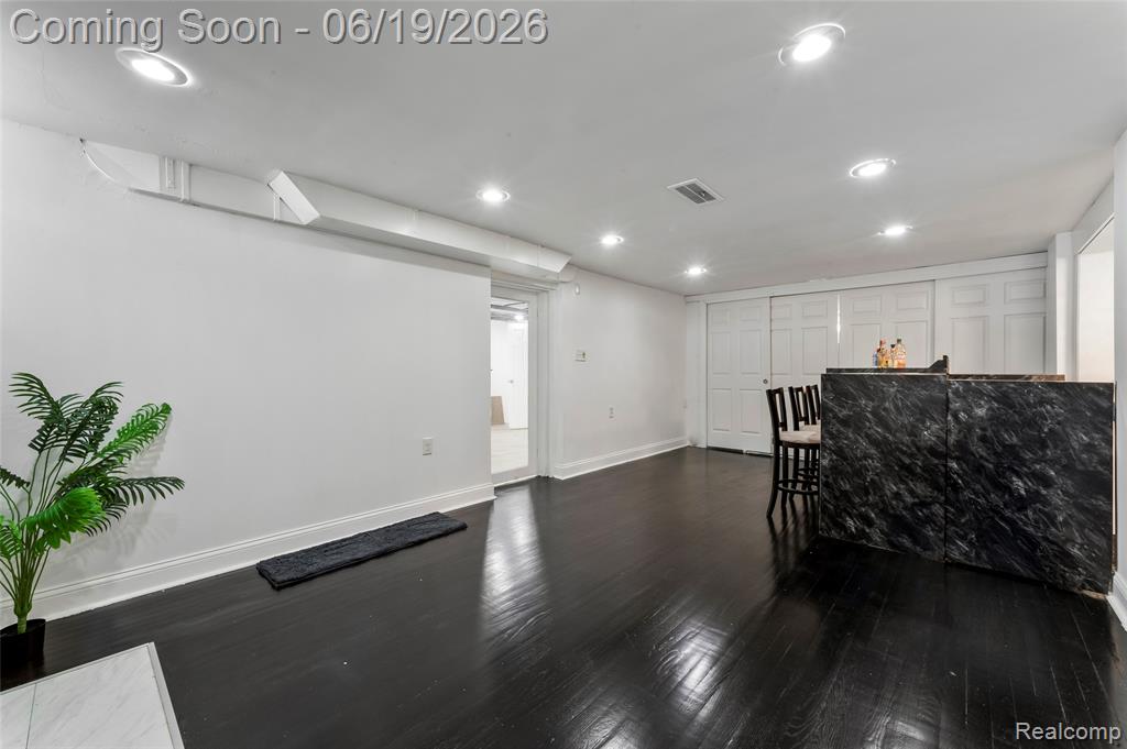 16216 Burgess, Detroit, MI 48219 — Photo 48