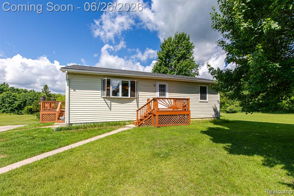 9635 Ortonville Road, Clarkston, MI 48348 — Photo 2