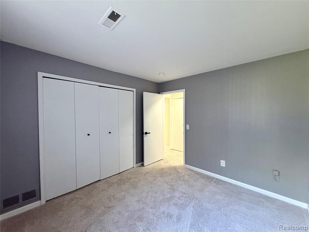 29870 W 12 Mile Road, 703, Farmington, MI 48334 — Photo 21