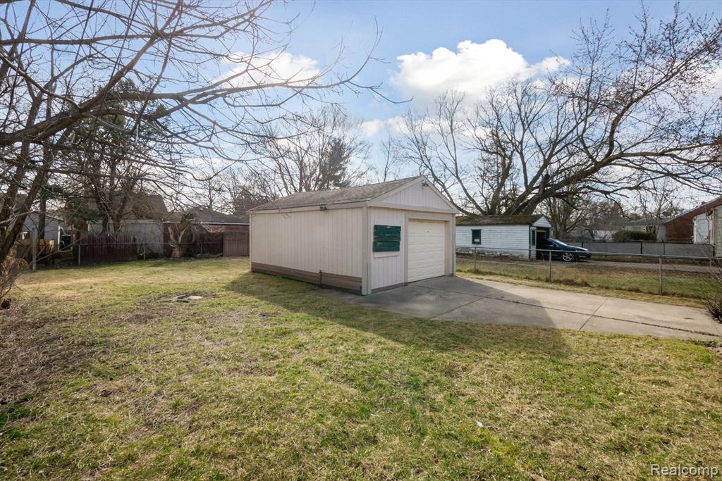 7676 DOLPHIN, Redford, MI 48239 — Photo 26