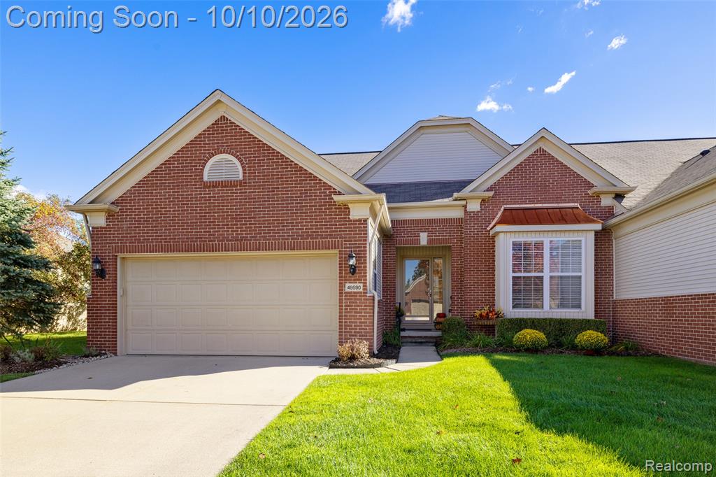 49590 Wayburn Drive, Macomb, MI 48042