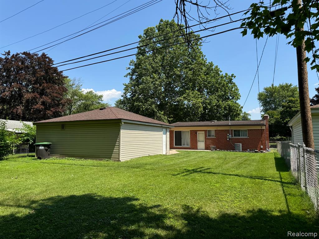 8126 Mills Street, Taylor, MI 48180 — Photo 6