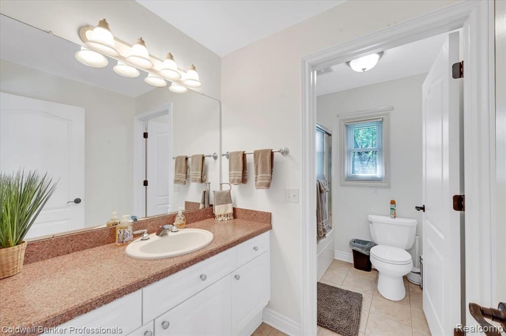1445 Wood Trail, Oxford, MI 48371 — Photo 28