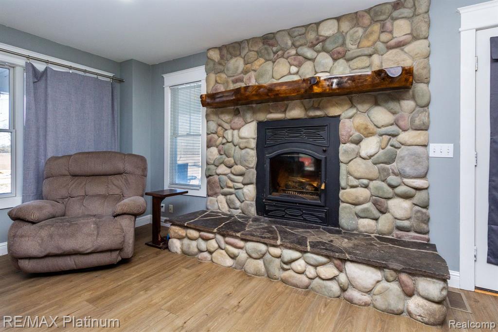 536 N CEDAR Road, Fowlerville, MI 48836 — Photo 12