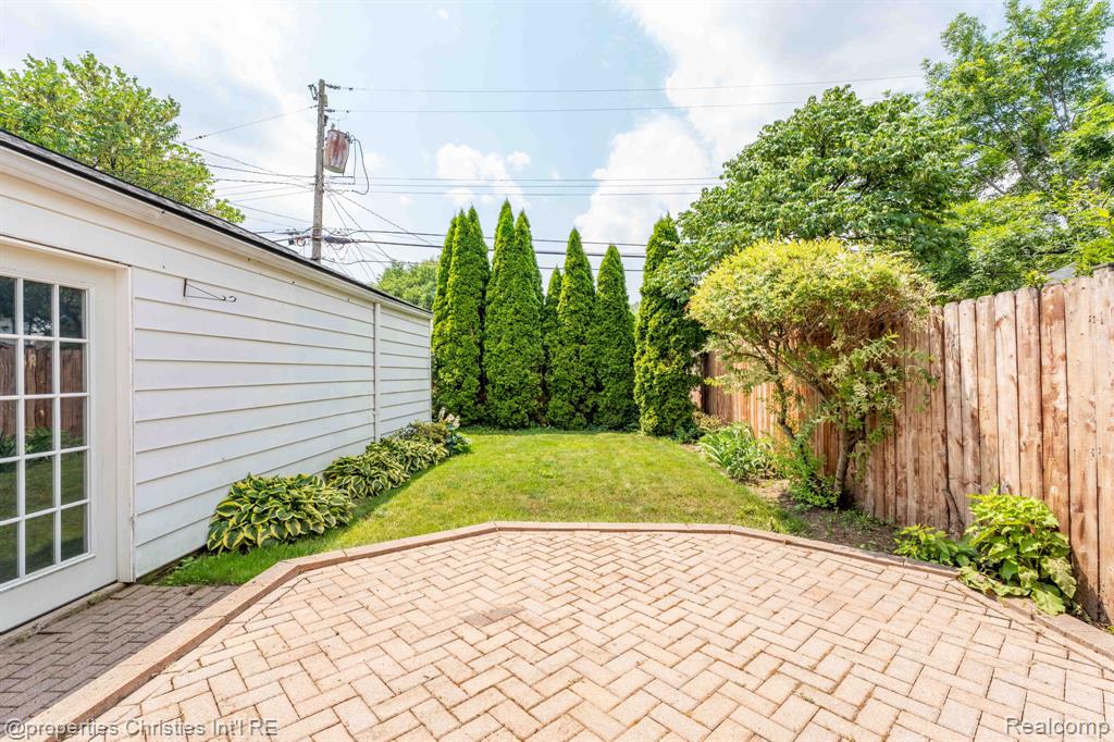 708 S Minerva Avenue, Royal Oak, MI 48067 — Photo 65