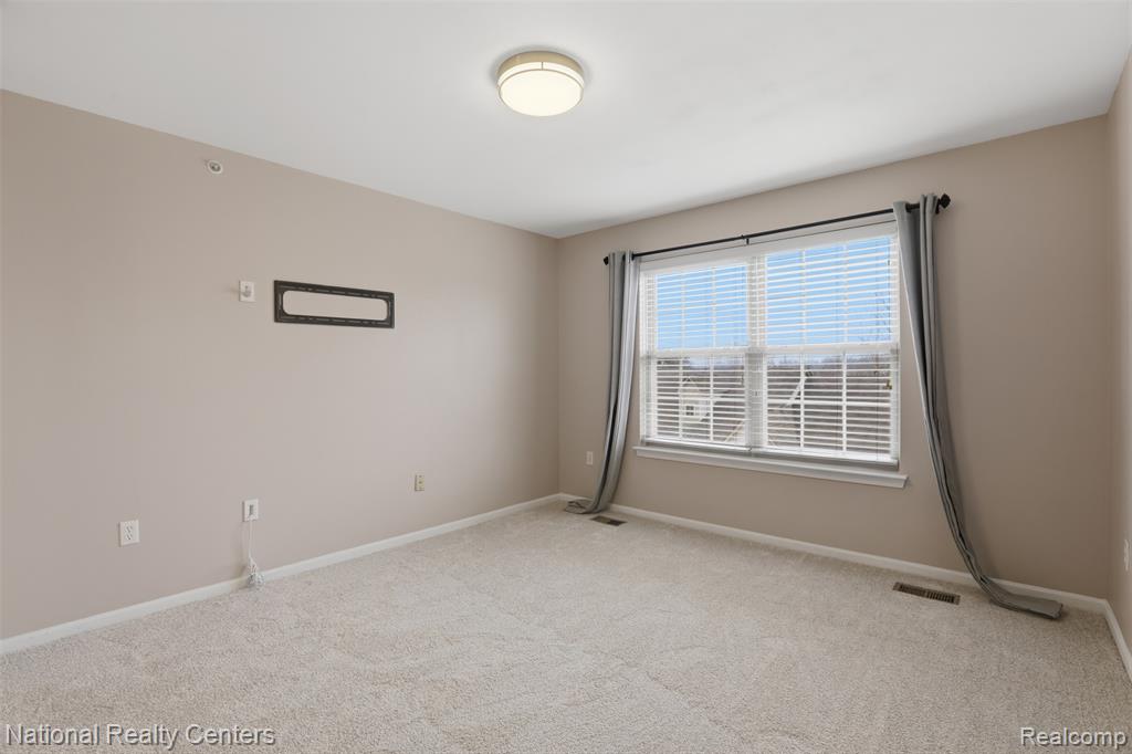39647 Springwater Drive, Northville, MI 48168 — Photo 20