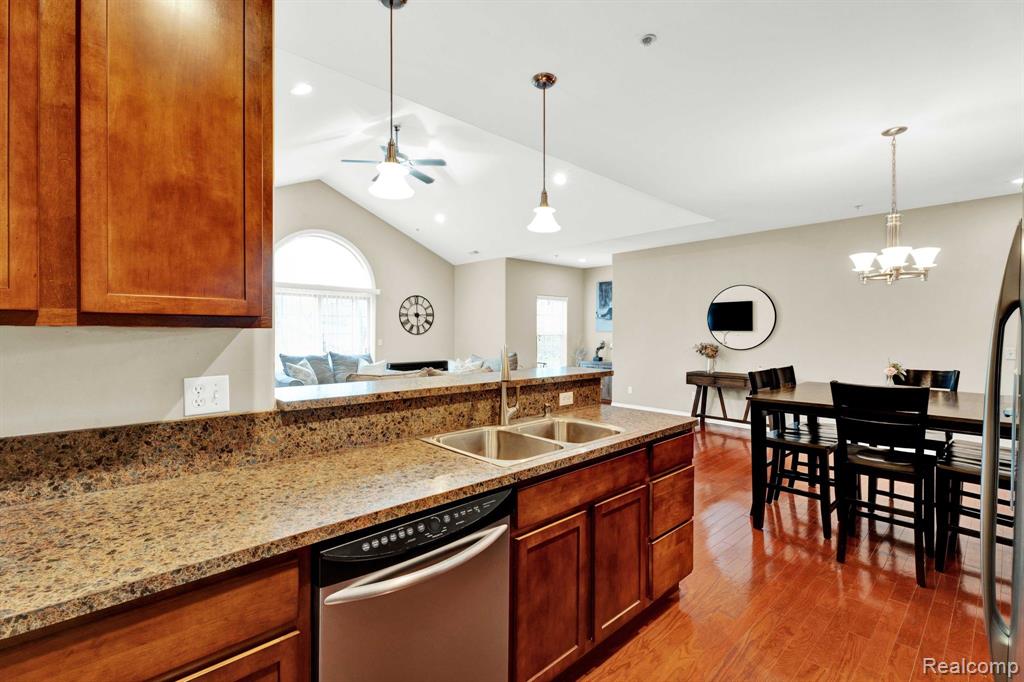 48888 Amanda Lane, Shelby Twp, MI 48317 — Photo 7