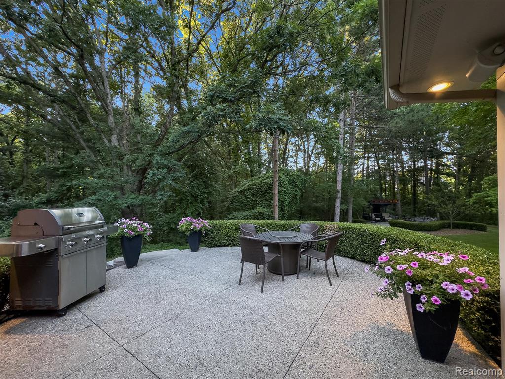 5484 Waldon Road, Clarkston, MI 48348 — Photo 40