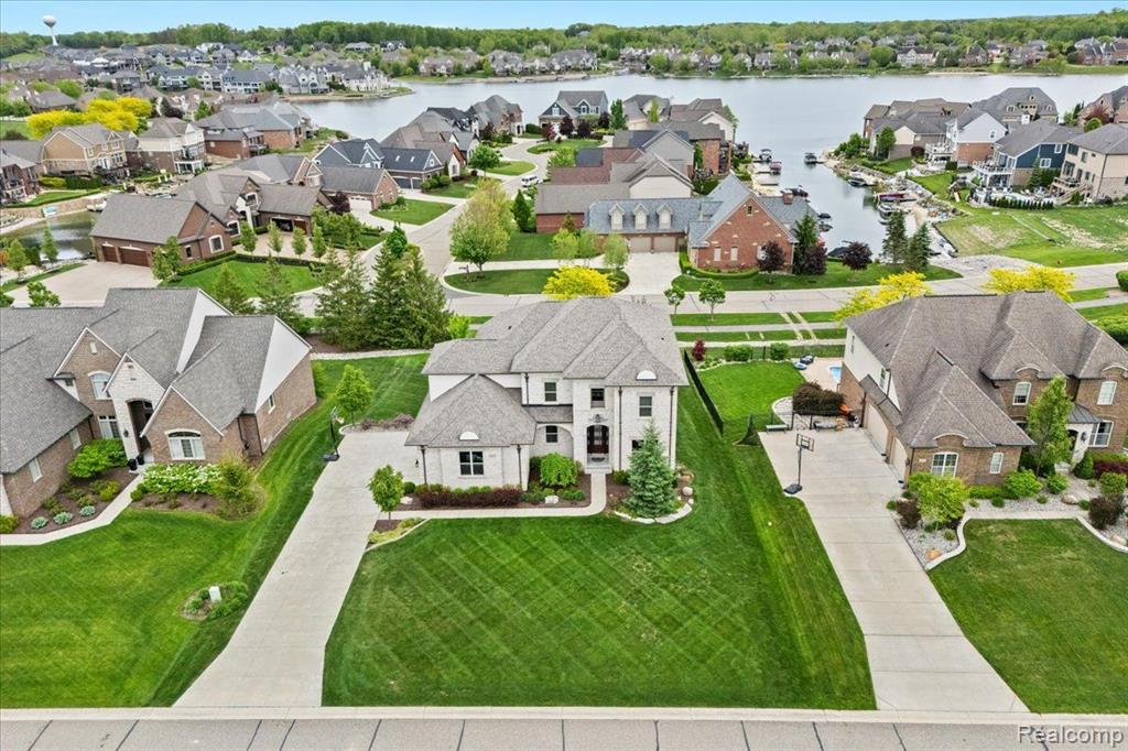 10611 STONEY POINT Drive, South Lyon, MI 48178 — Photo 52
