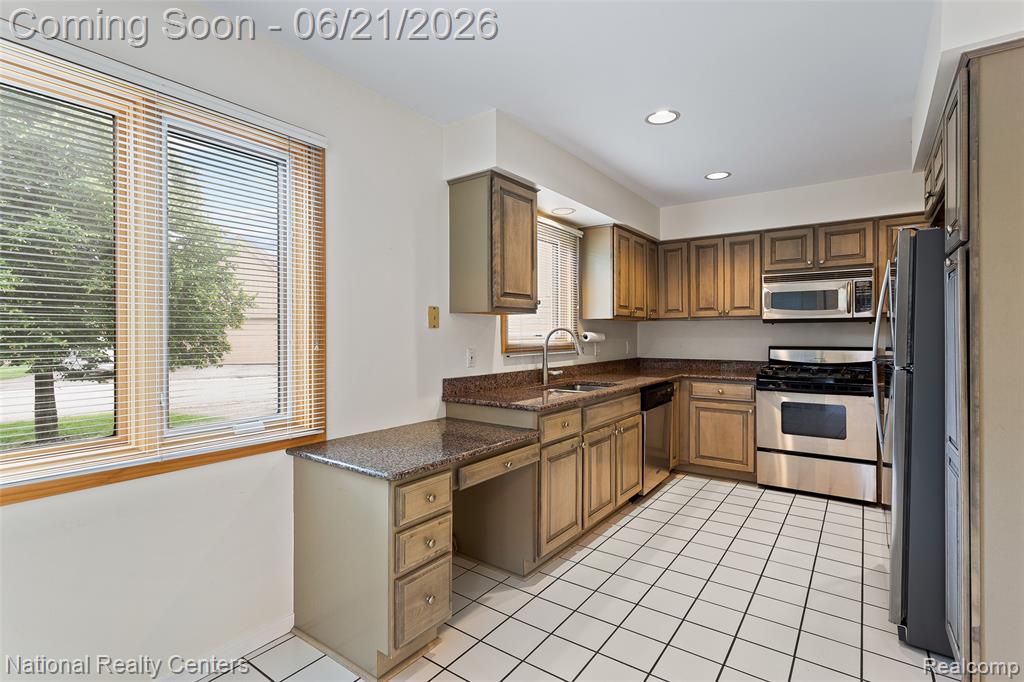 6153 Westbrooke Drive, West Bloomfield, MI — Photo 13