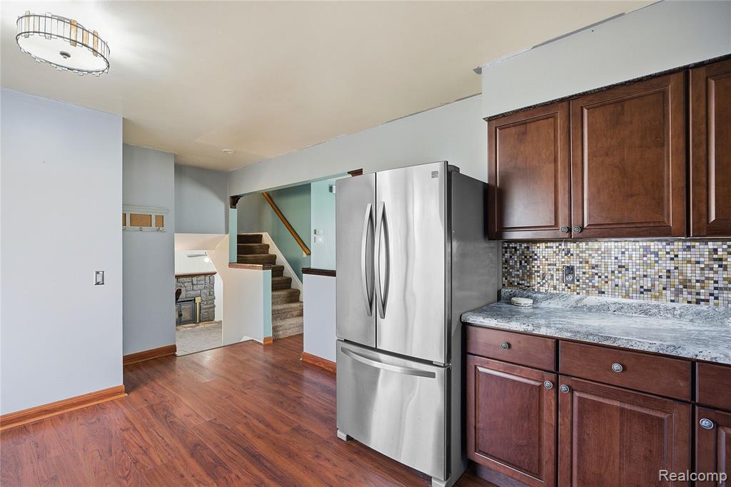 6230 Barker Drive, Waterford, MI 48329 — Photo 11