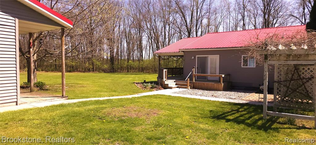 7090 LINDEN Road, Fenton, MI 48430 — Photo 28