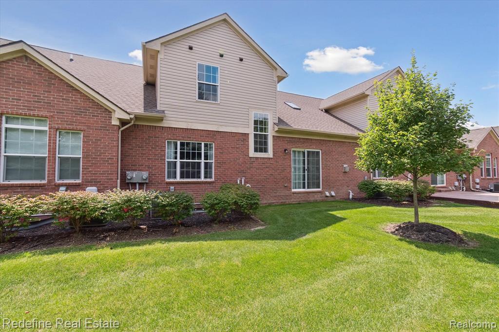 48526 Eastbridge Drive, Canton, MI 48188 — Photo 35