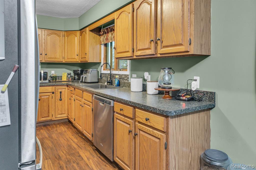 925 S Gregory Street, Fowlerville, MI 48836 — Photo 16