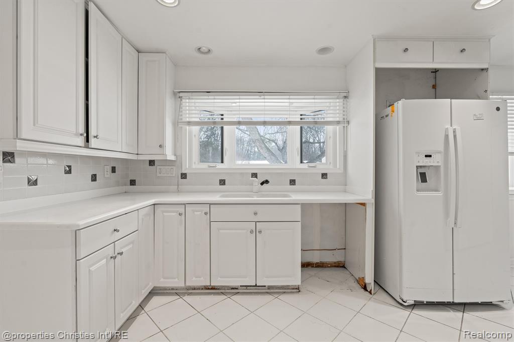 952 N Reading Road, Bloomfield Hills, MI 48304 — Photo 13