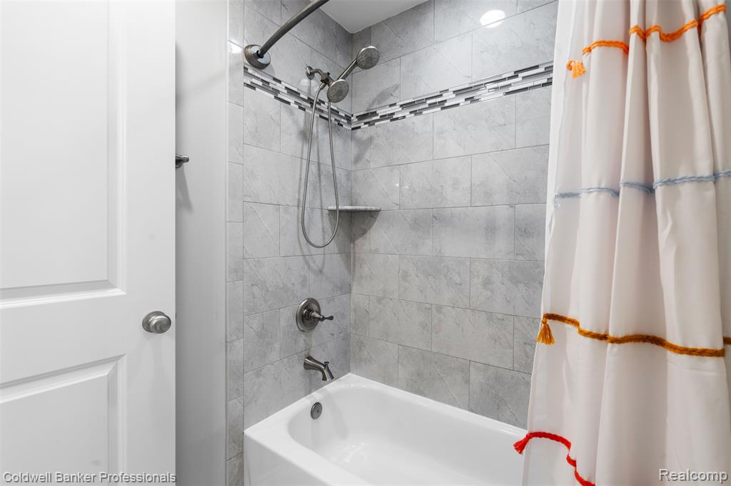 52851 SCHAFERS RUN Court, Chesterfield, MI — Photo 24