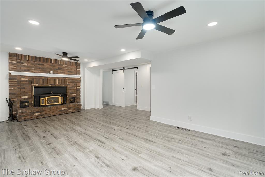 736 N Main Street, Almont, MI 48003 — Photo 18