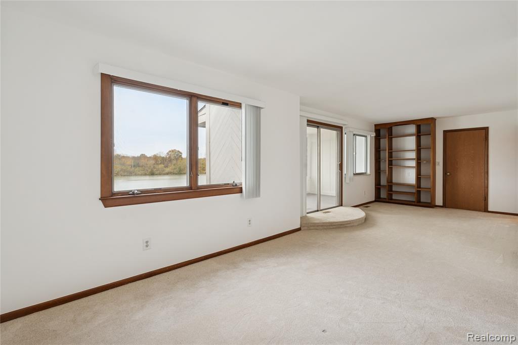 9502 Fenwin Drive, Grand Blanc, MI 48439 — Photo 29