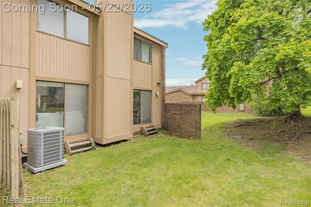 5345 Wright Way W, West Bloomfield, MI — Photo 5