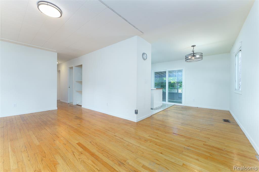 1115 Western Drive, Ann Arbor, MI 48103 — Photo 8