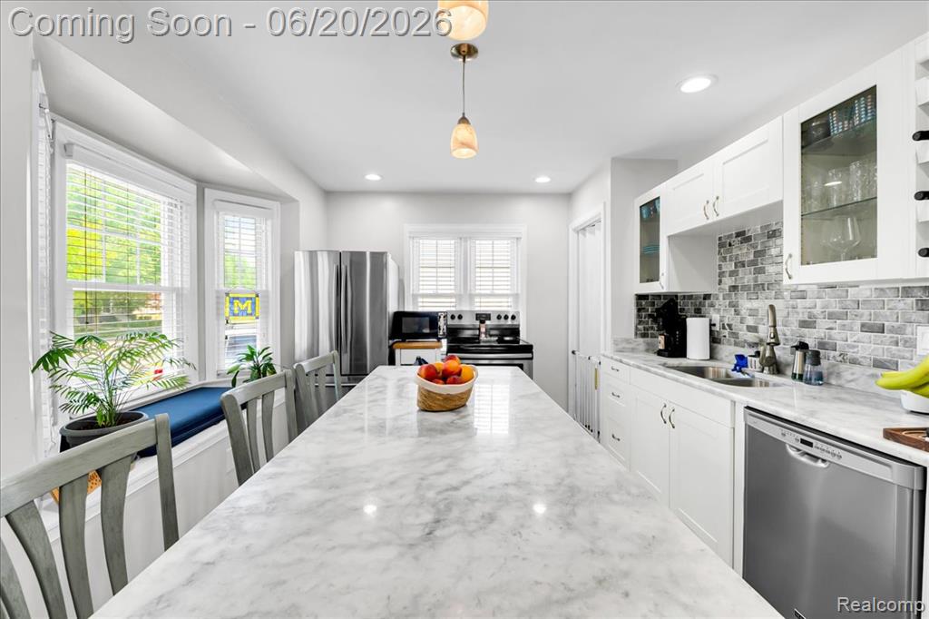 1009 Harvard Road, Berkley, MI 48072 — Photo 9