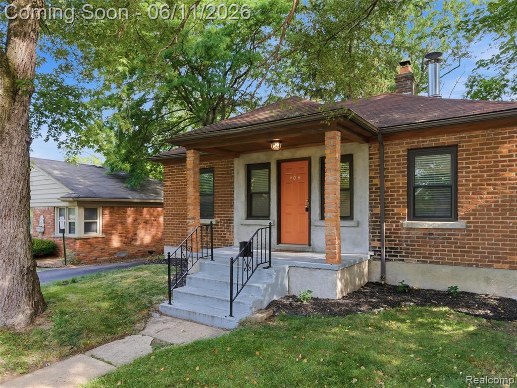 404 La Plaza Court, Royal Oak, MI 48073 — Photo 2