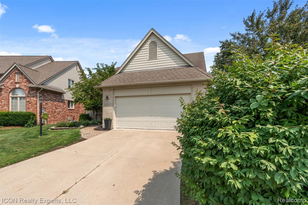 52542 Westcreek Drive, Macomb, MI 48042 — Photo 3
