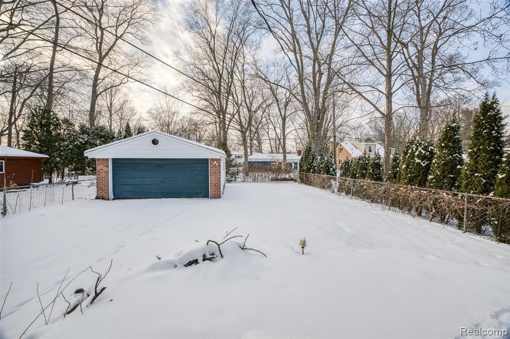 16635 Macarthur, Redford, MI 48240 — Photo 23