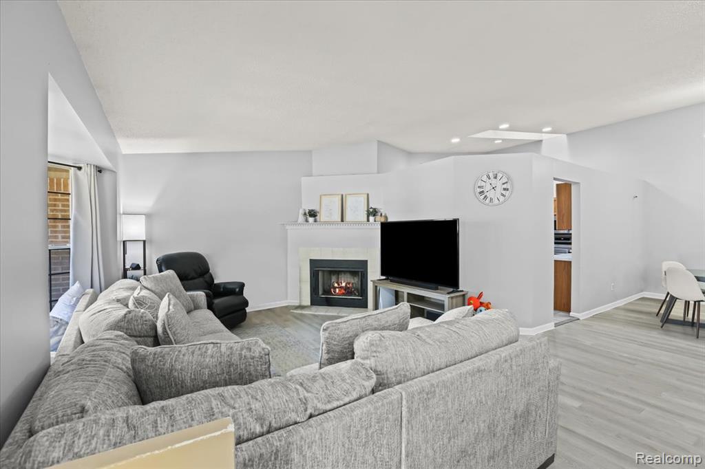 29485 Beau Ridge, Farmington Hills, MI 48331 — Photo 5