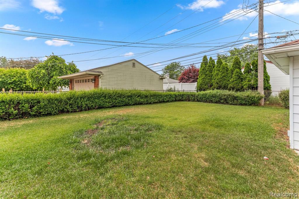 6125 ARDMORE, Dearborn Heights, MI 48127 — Photo 35