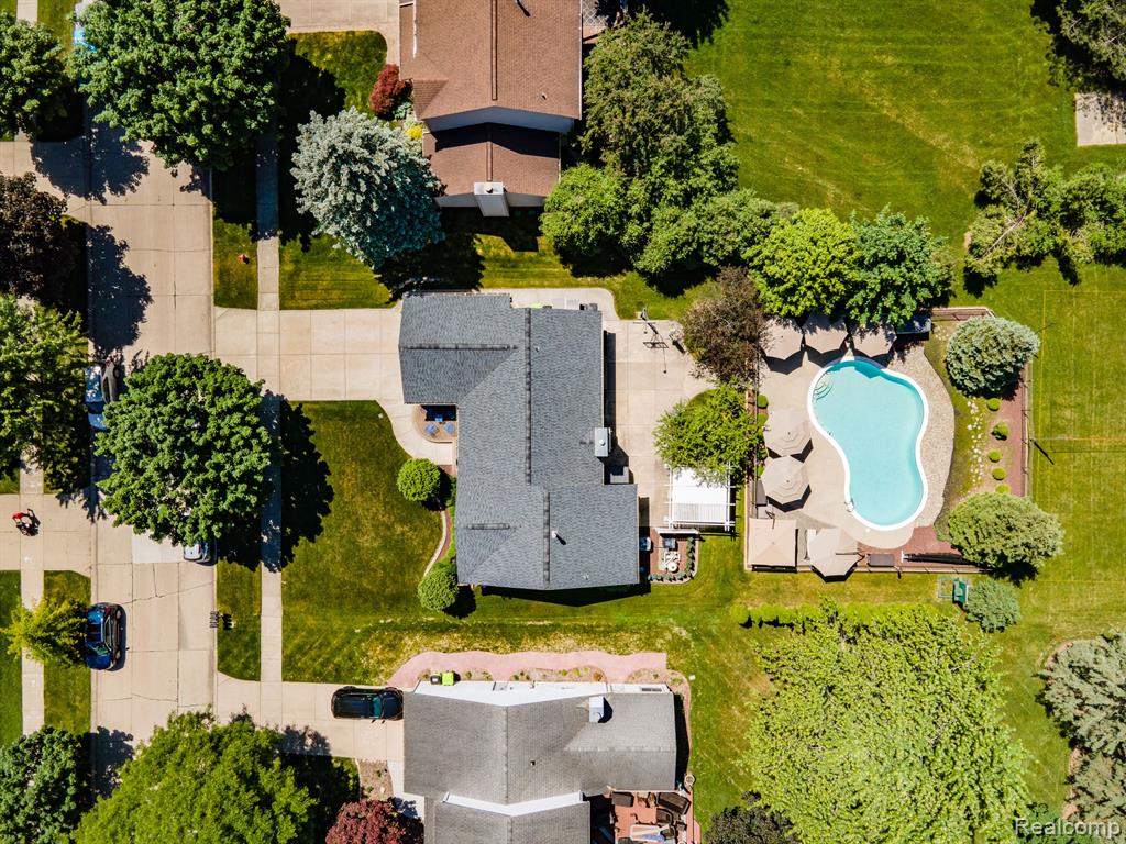 24729 SARAH FLYNN, Novi, MI — Photo 13