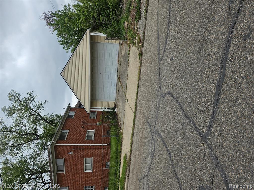 404-406 W Golden, Highland Park, MI 48203 — Photo 4